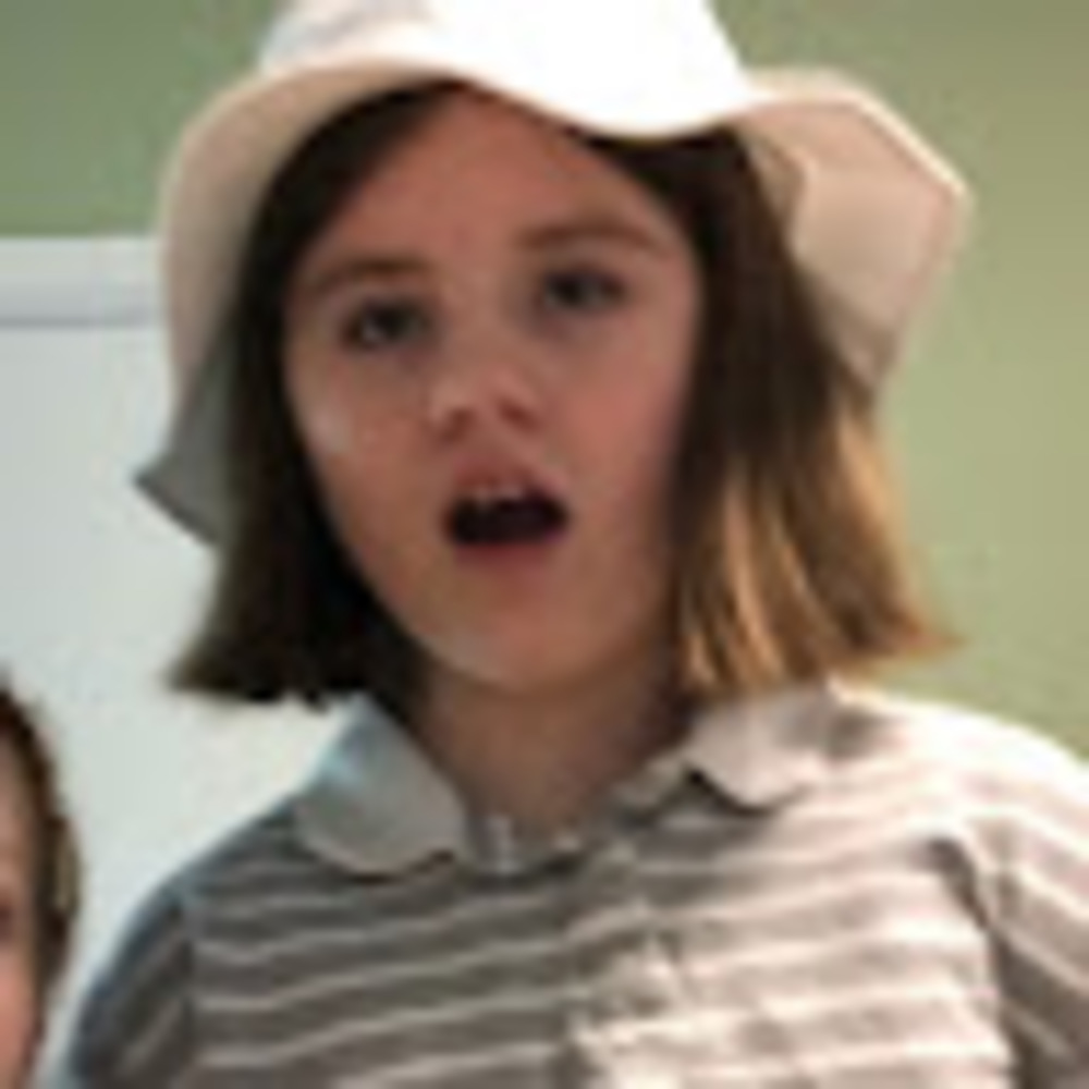 Meet your Posher, Chloe